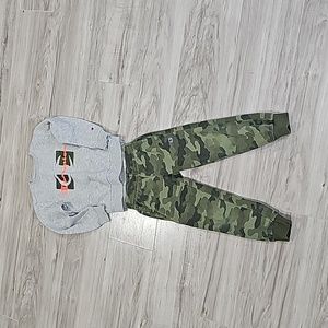 Champion, Boys 2 piece set,camouflage, grey and green